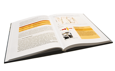 Handbuch-Ölanalysen aufgeschlagene Buchansicht