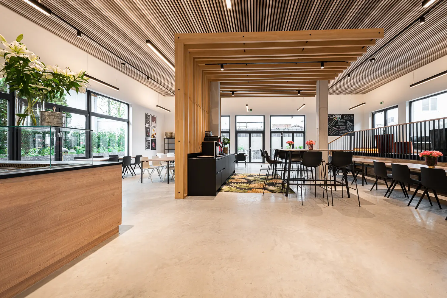 Innenansicht der OELCKECK Kantine